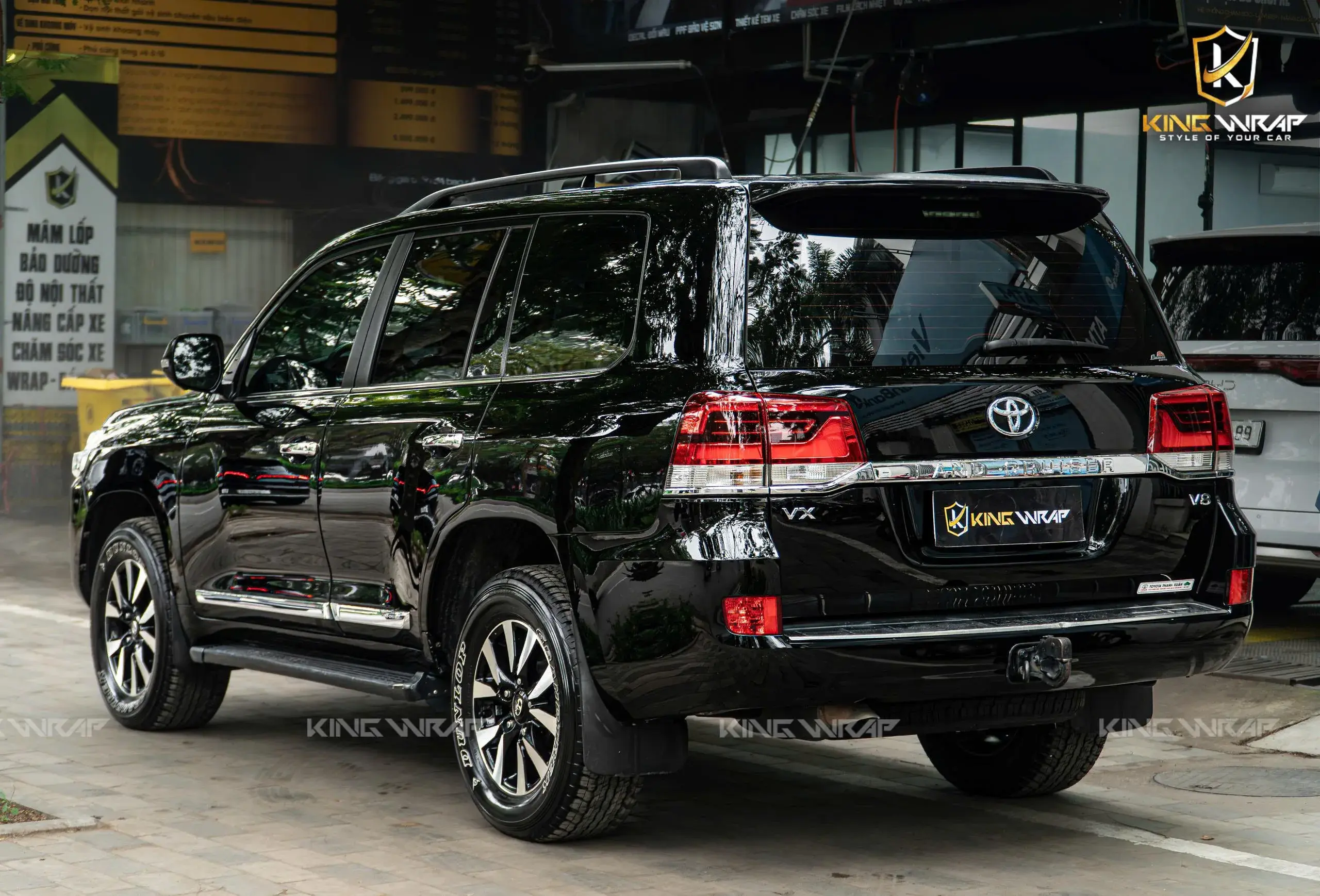 Land Cruiser LC200- 2