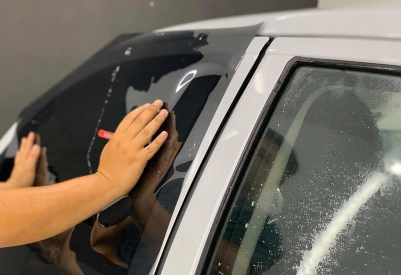 phim-cach-nhiet-o-to-2