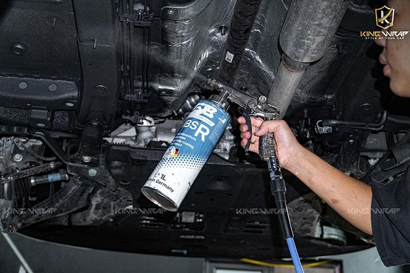 phu-gam-chong-ri-ser-huyndai-santafe-5-min