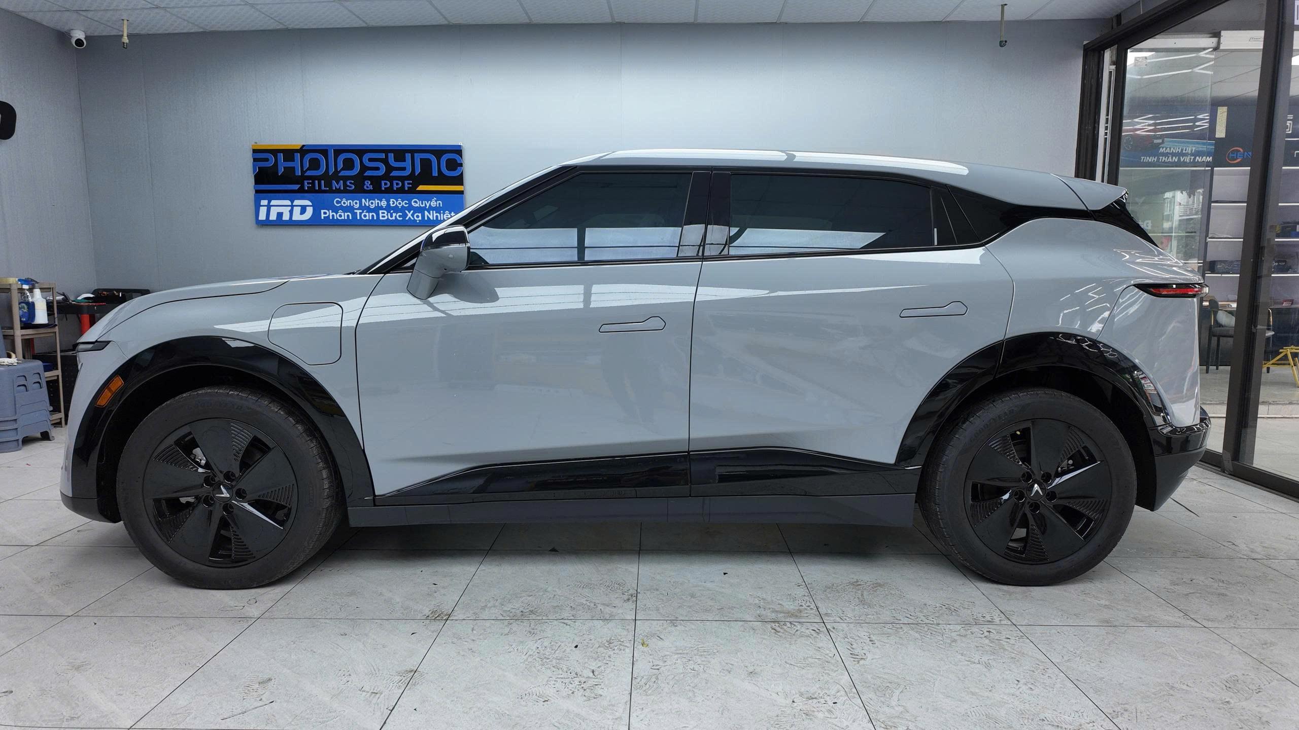 z7759667240428_656cf21f94913de807c24a5ec6cdec3f-1